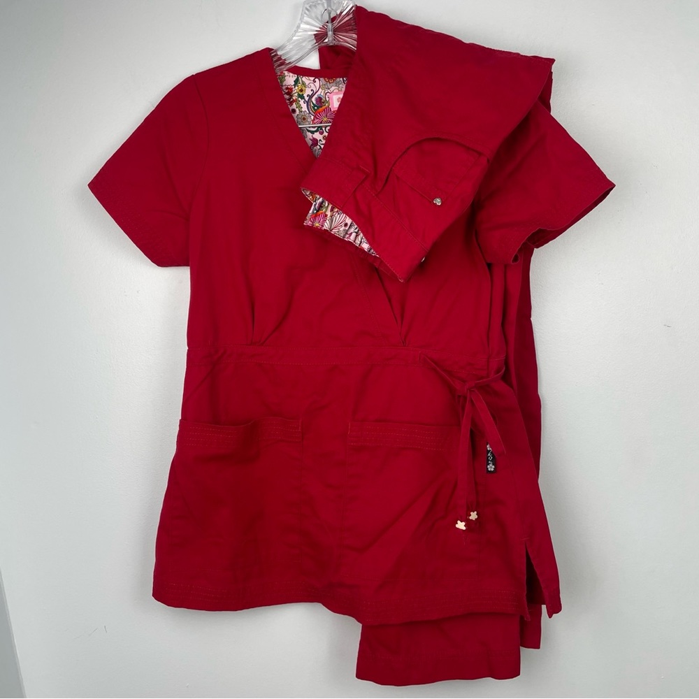 Koi 2 Pc Scrub Set Katelyn Mock Wrap Top Sara Flat Front Cargo Pants Red Size XS